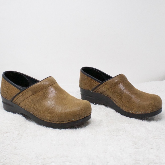 Sanita Shoes - Sanita Brown Wave Clogs Size 39 US 8.5 - 9